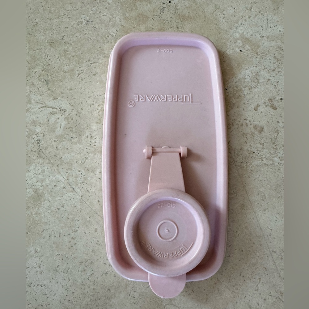 Tupperware - Picture 2 of 5